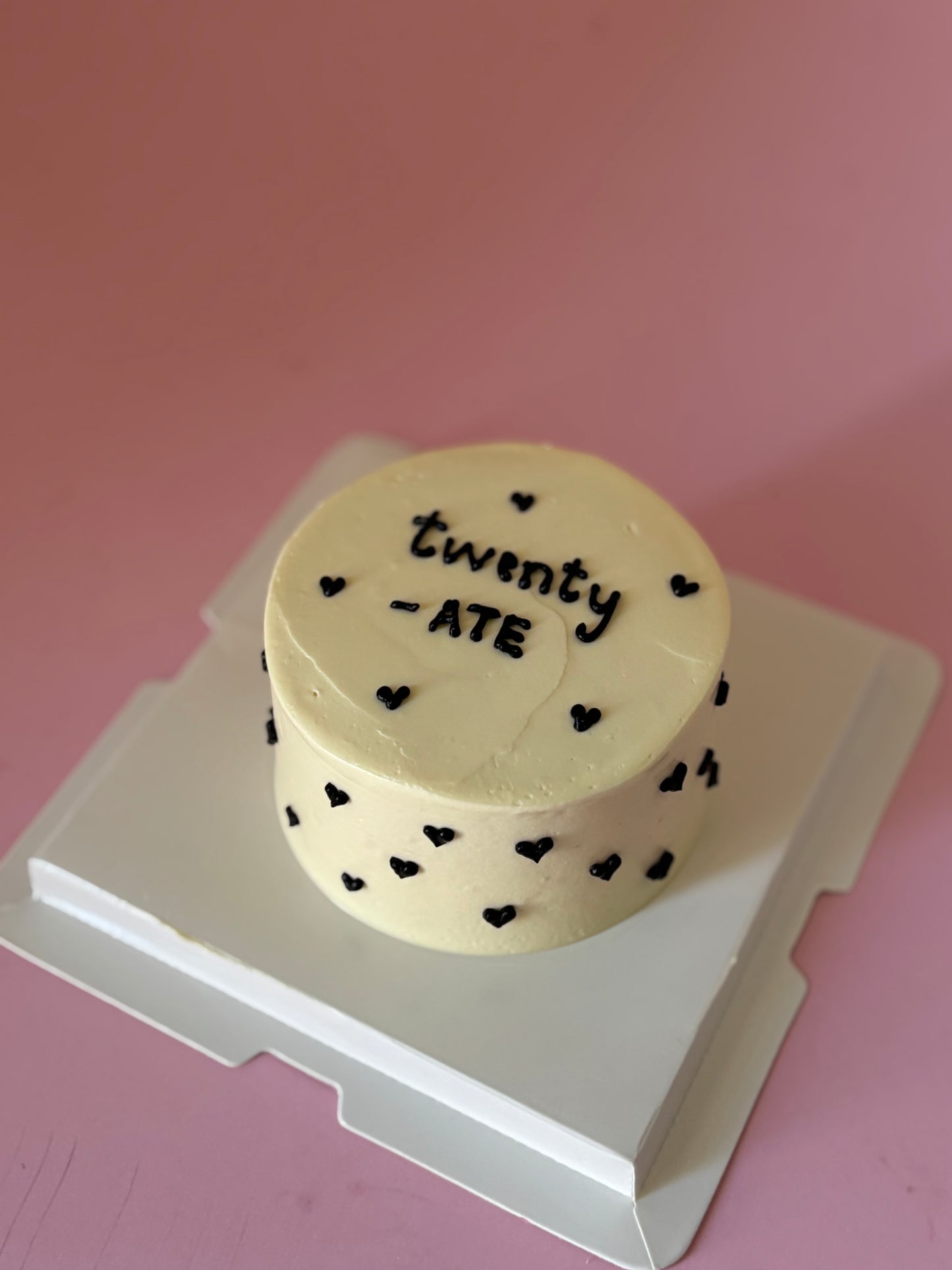 Tiny hearts bento Cake