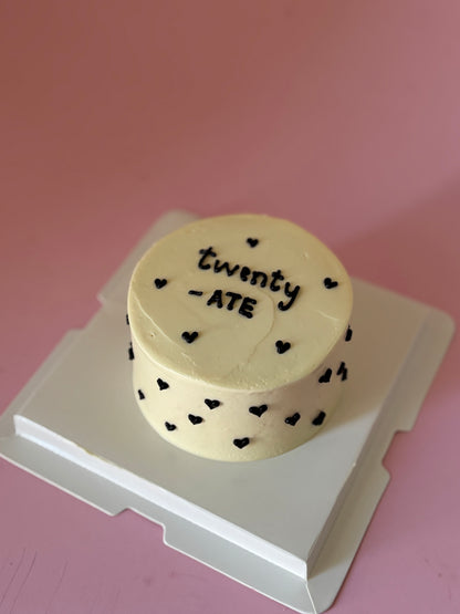 Tiny hearts bento Cake
