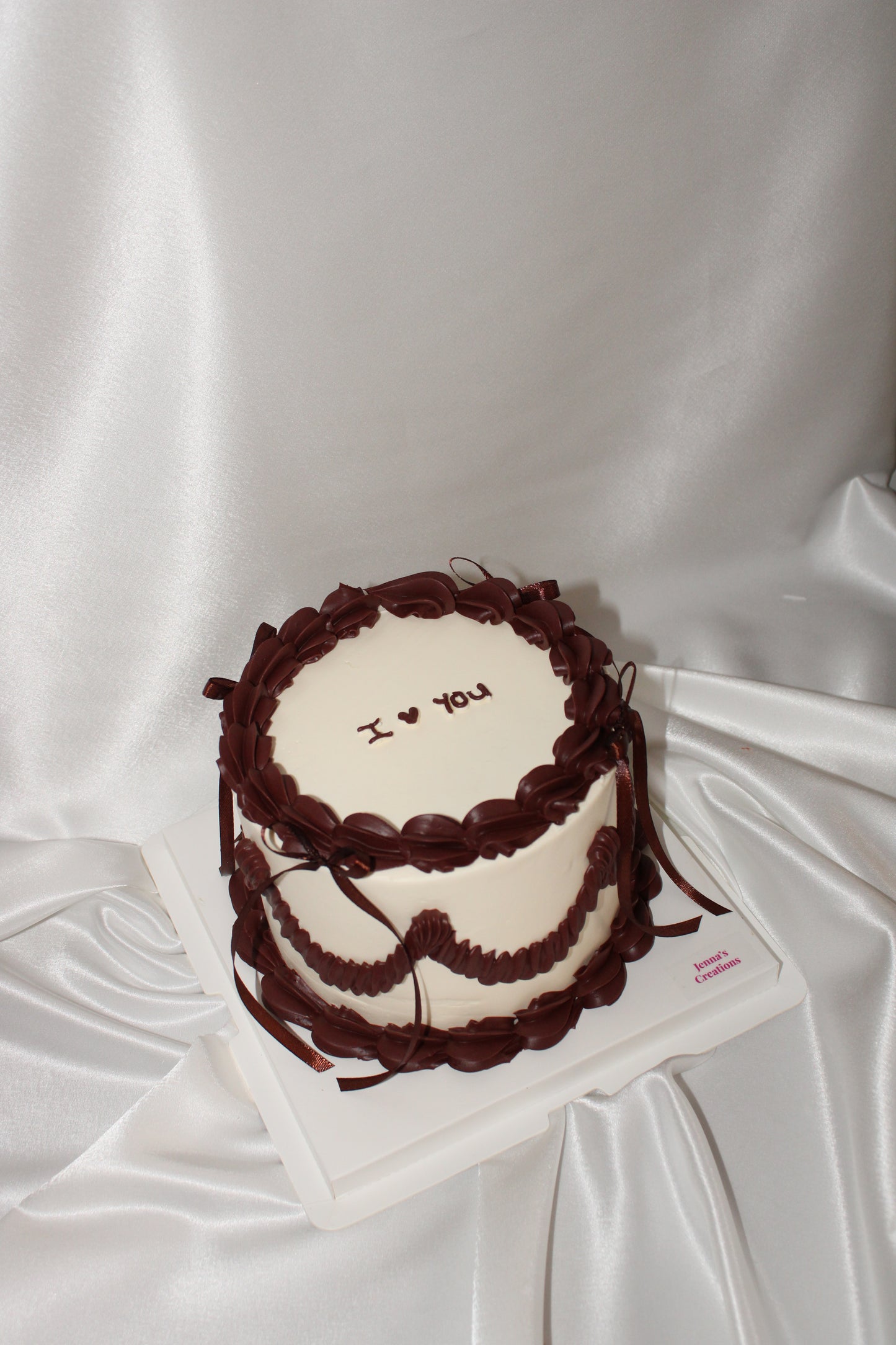 Vintage Round Cake