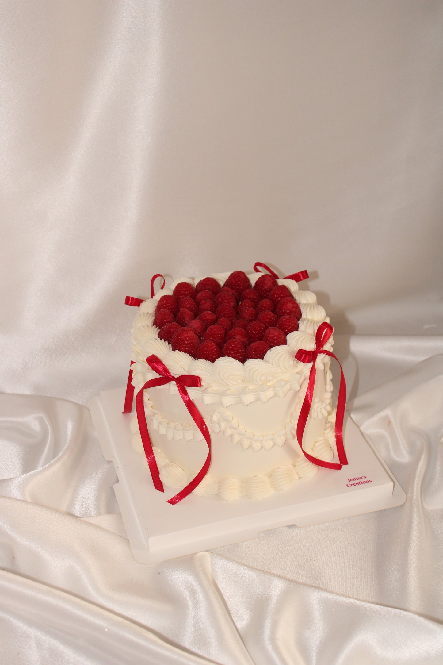 Classic Raspberry Vintage Cake