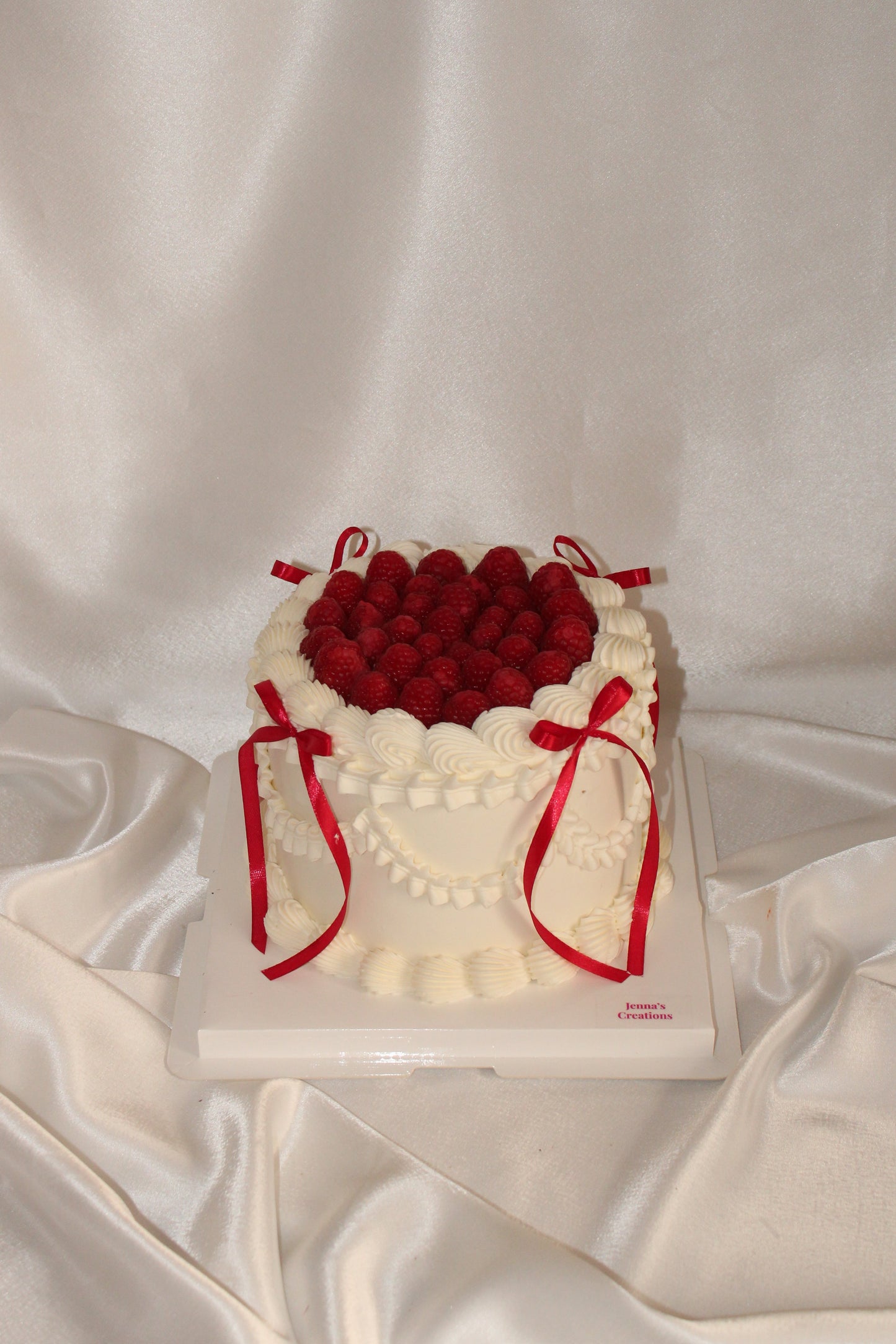 Classic Raspberry Vintage Cake